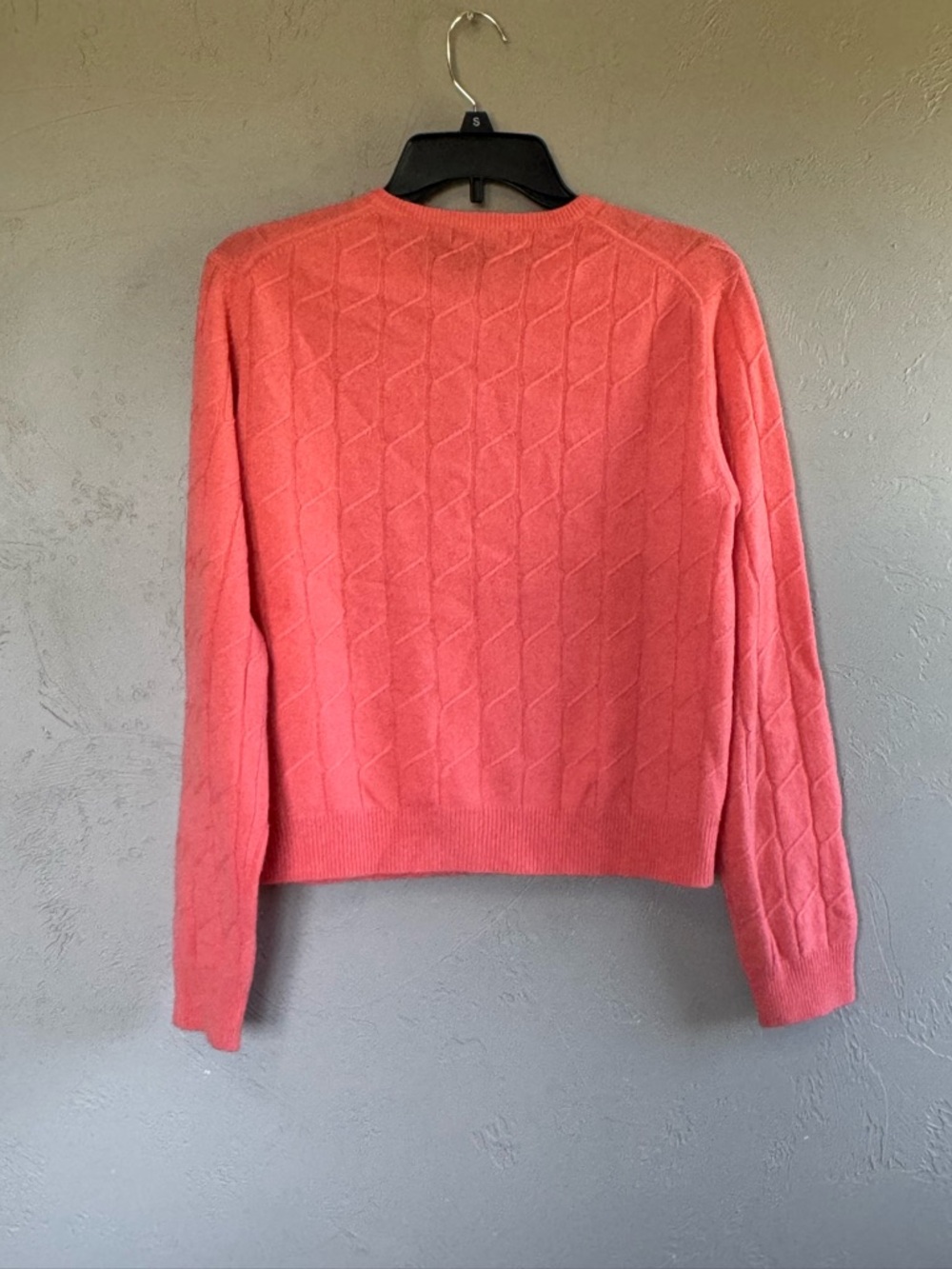 100% Cashmere Coral Crewneck Button Cardigan - Women - Picture 6 of 8